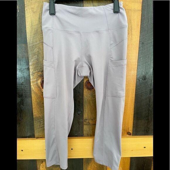 Apana gray crop leggings with wide waistband and two side pockets, size M - Picture 1 of 7